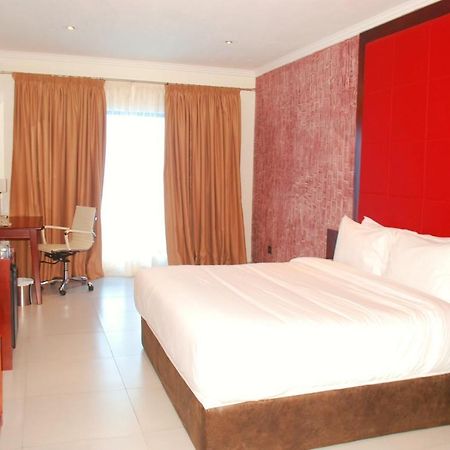 Best Western Plus Serene Atlantic Hotel Sekondi-Takoradi Exterior photo