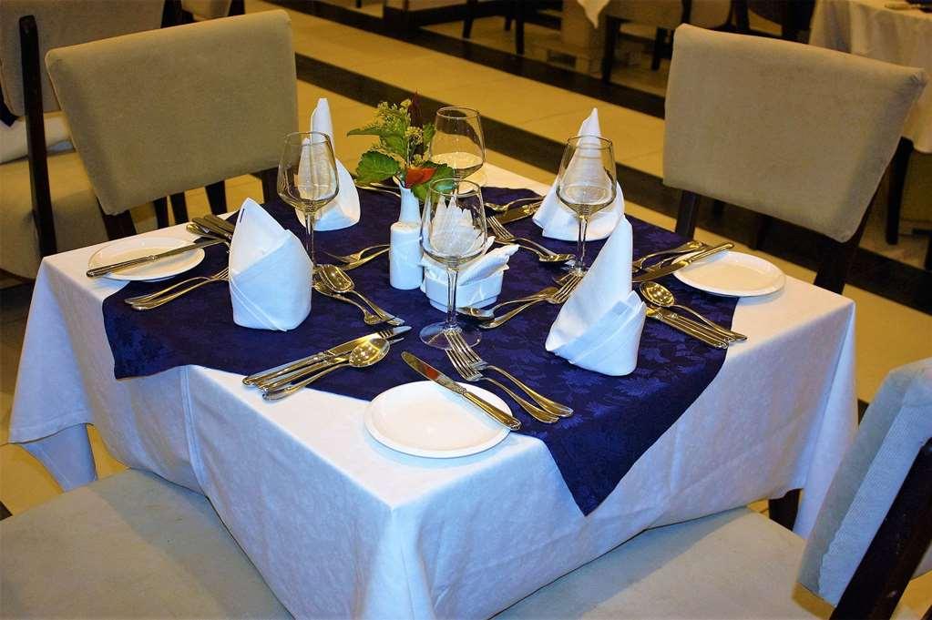 Best Western Plus Serene Atlantic Hotel Sekondi-Takoradi Restaurant photo