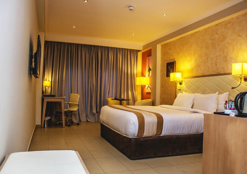 Best Western Plus Serene Atlantic Hotel Sekondi-Takoradi Exterior photo