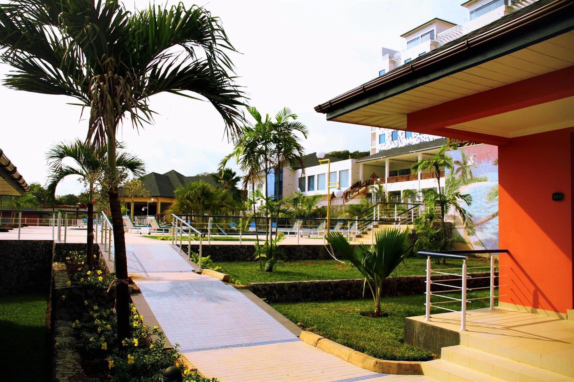 Best Western Plus Serene Atlantic Hotel Sekondi-Takoradi Exterior photo